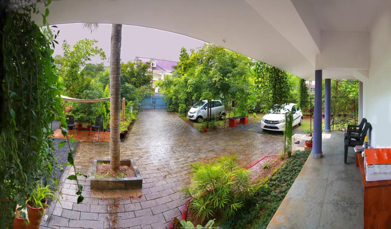 Monsoon Apartments Каннур Экстерьер фото
